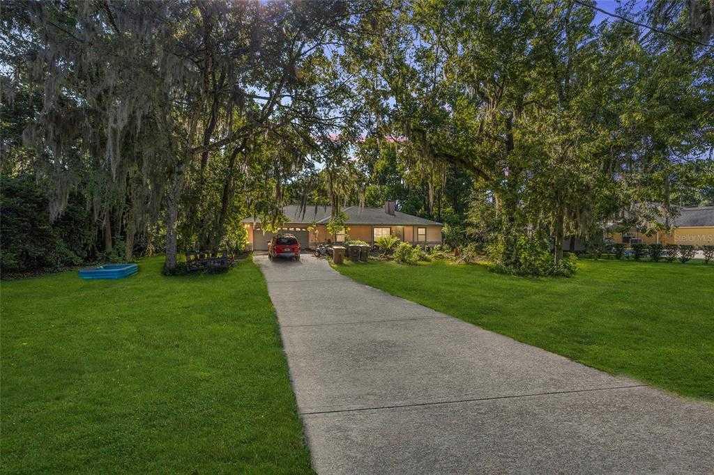 1529 SE 14TH AVENUE, OCALA, Single-Family Home,  for sale, Melissa & Jon Lebron, Ocala Realty World - Selling All of Florida